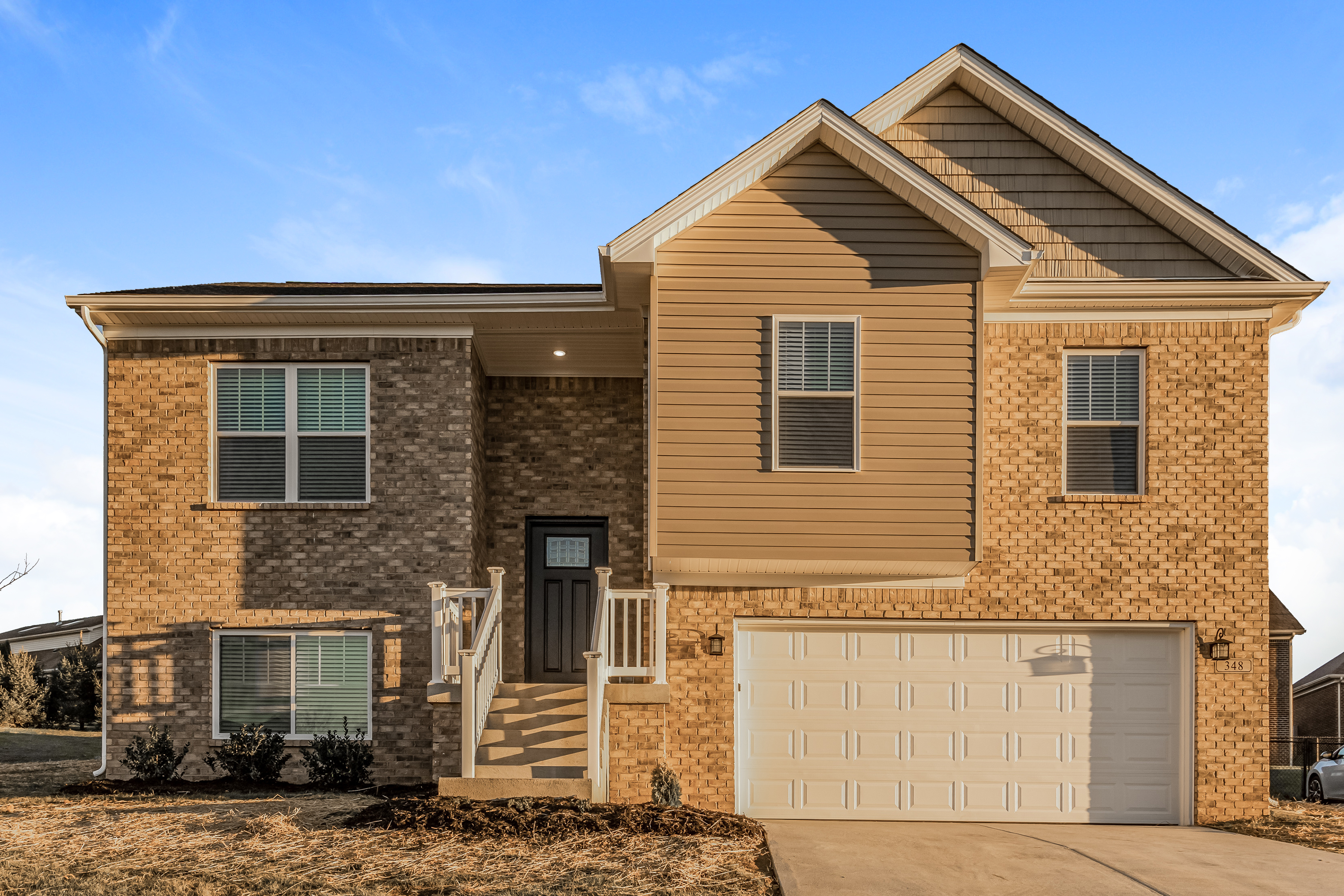 348 Grand Oak Blvd Shepherdsville, KY 40165